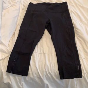 Lululemon cropped black leggings